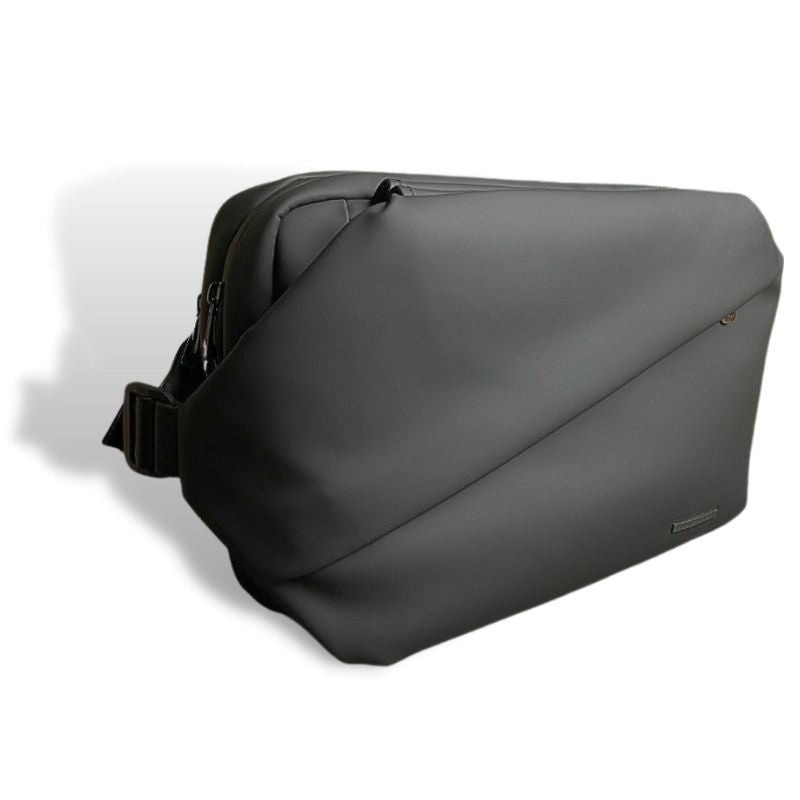 ミニマルに働く人のためのワーカーズボディバッグ「QUICK PACK