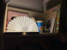 画像をギャラリービューアに読み込む, ポケットサイズのくつろぎランプ「MABATAKI LAMP」 - NIGオンラインストア