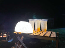 画像をギャラリービューアに読み込む, ポケットサイズのくつろぎランプ「MABATAKI LAMP」 - NIGオンラインストア