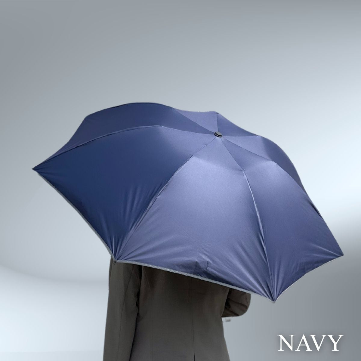 雨でも汗でも濡らさない。晴雨兼用の逆折りたたみ傘「NURASAN-J23」