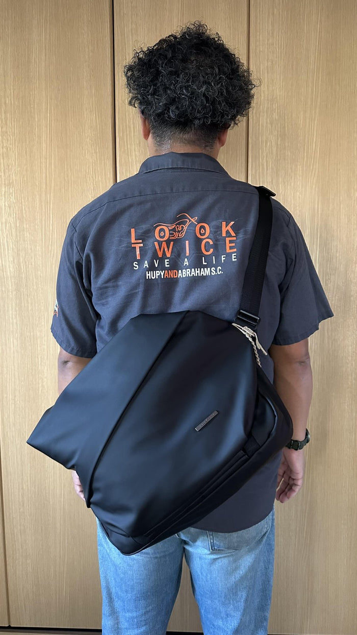 QUICK PACK ボディバッグ