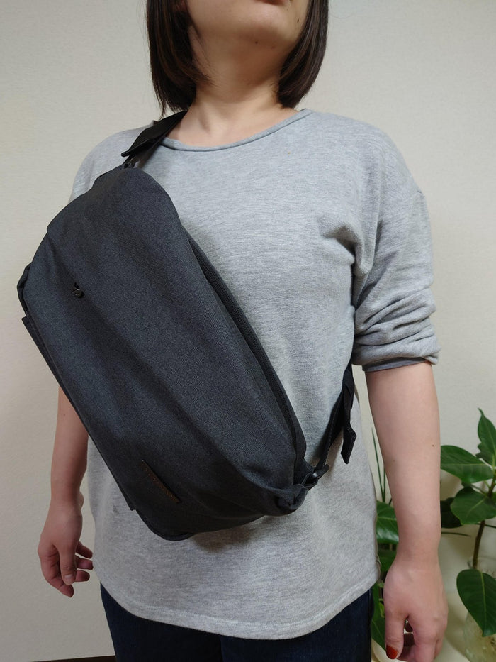 QUICK PACK ボディバッグ